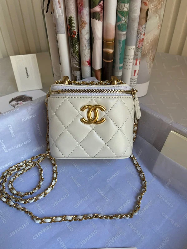 CHANEL bags with multiple pockets -BC - CHANEL Bags - 1004