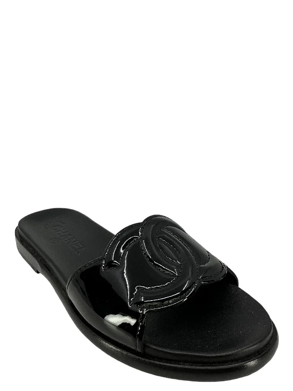 CHANEL strappy sandals for summer -Chanel Black Leather Sandals Size 7