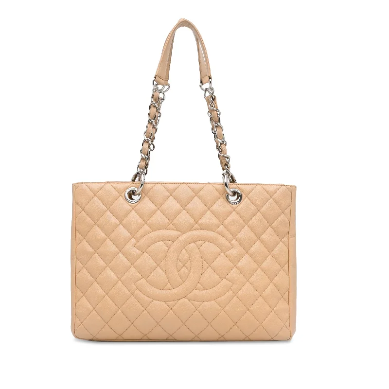 CHANEL bags for luxury collectors -Chanel Caviar Grand Shopping Tote (SHG-LyPVox)