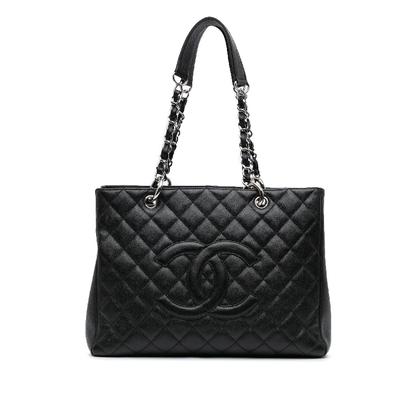 CHANEL bags with luxurious interior -Chanel Caviar Grand Shopping Tote (SHG-sAOTMf)