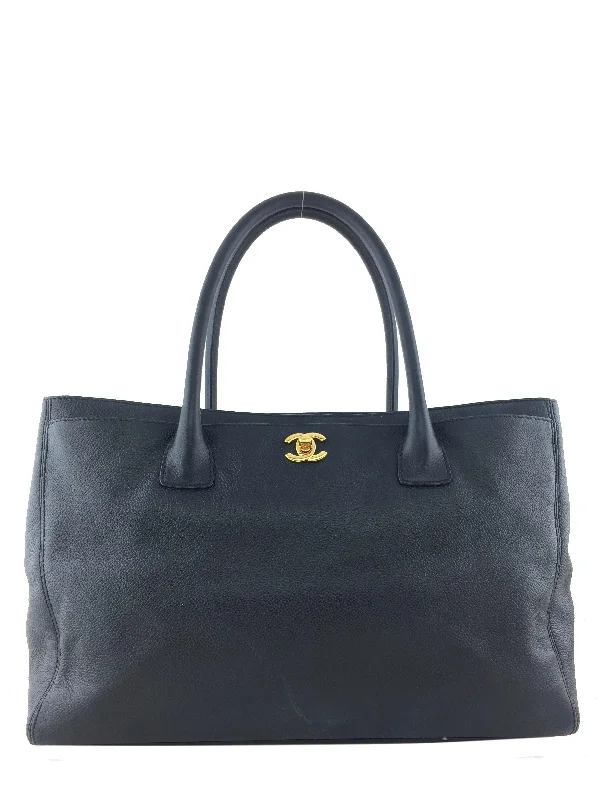 Stylish CHANEL bags for luxury lovers -Chanel Caviar Leather Cerf Tote Bag