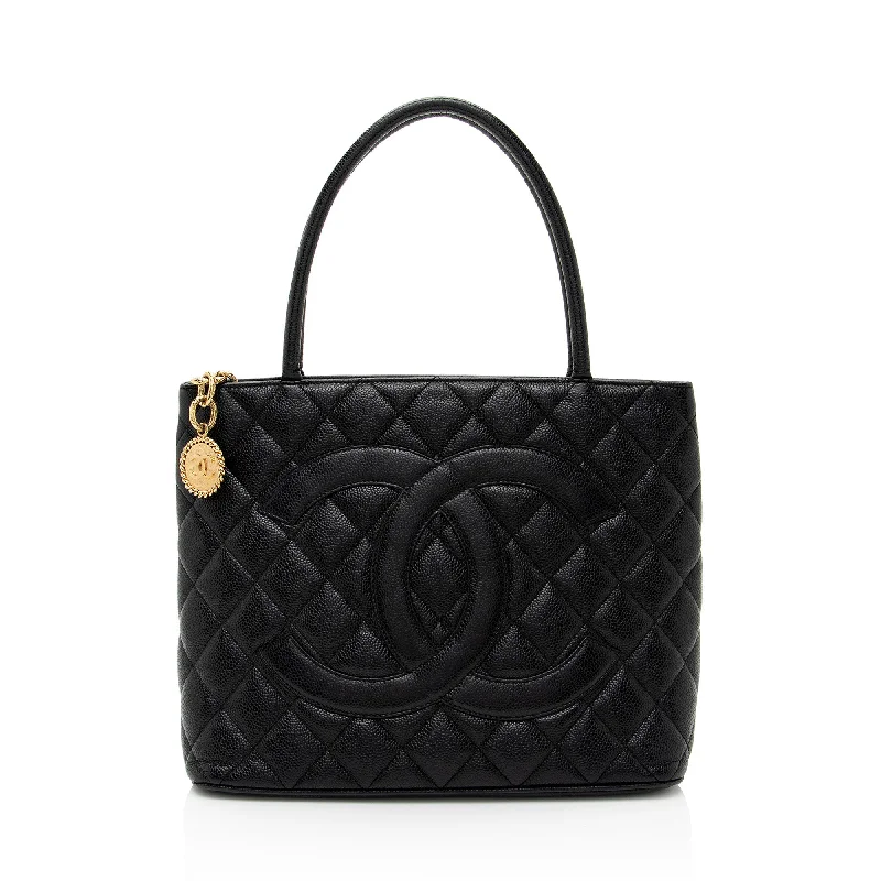 Designer CHANEL bags with fashion-forward look -Chanel Caviar Leather Medallion Tote (SHF-7Ttgip)