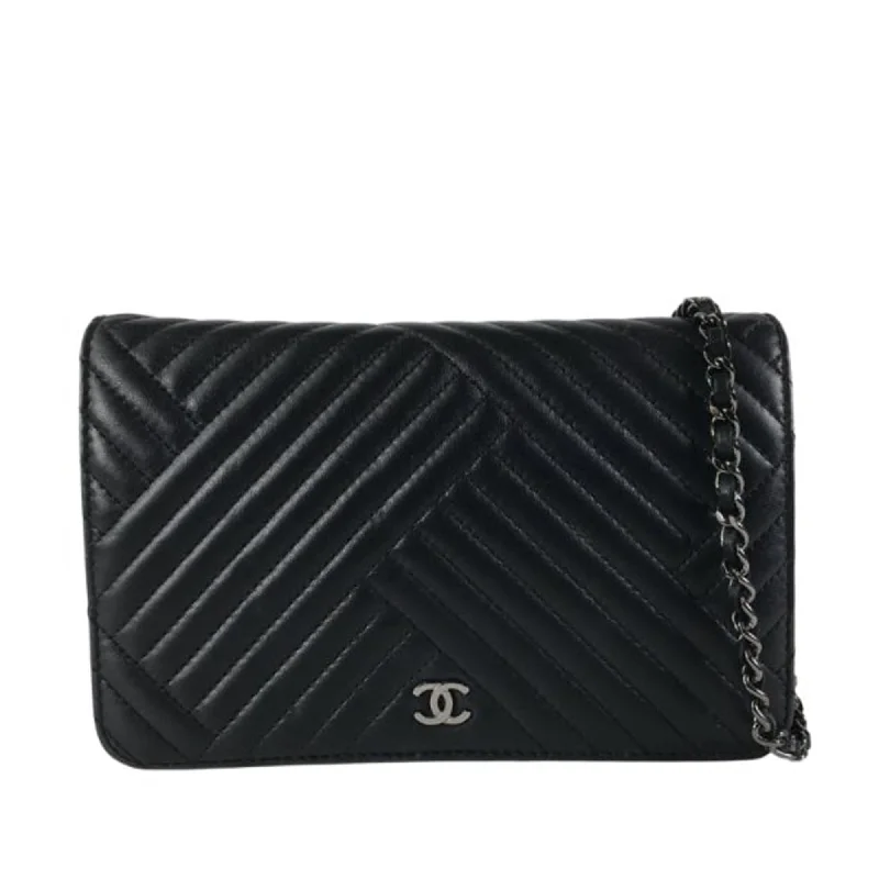 CHANEL bags with gold hardware -Chanel CC Crossing Wallet on Chain (SHG-PFbWdZ)