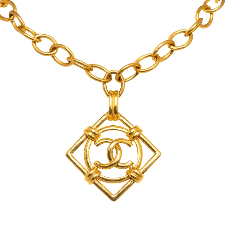 CHANEL watches with elegant bands -Chanel CC Pendant Necklace (SHG-zWrA6G)