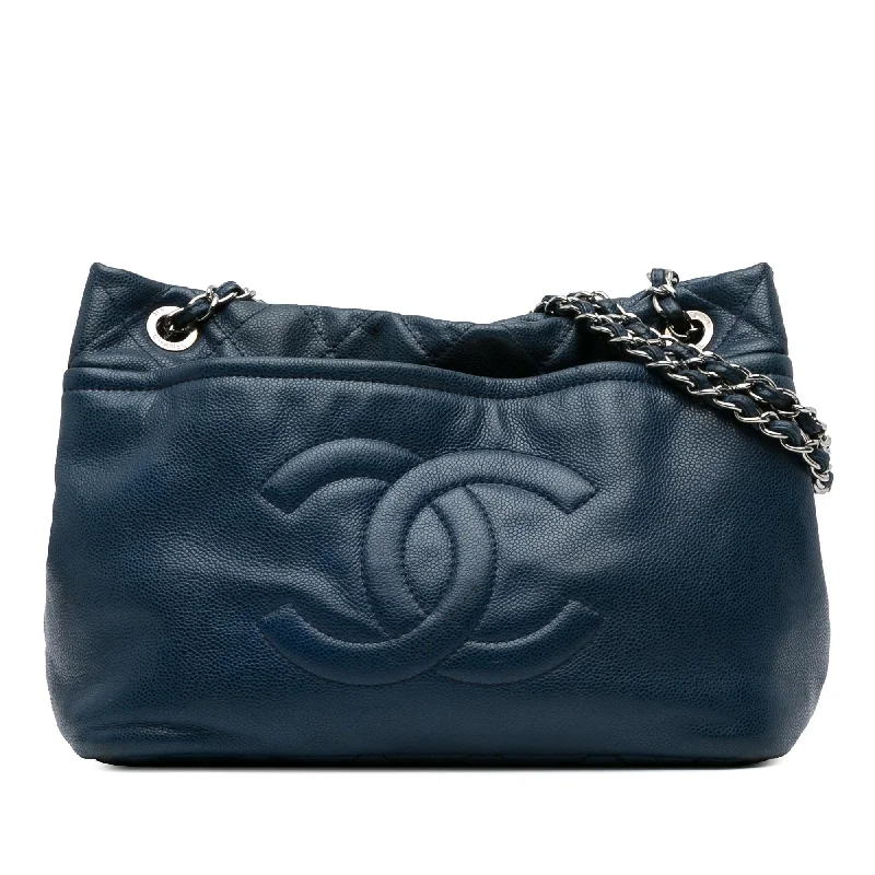 CHANEL bags with classic design -Chanel CC Quilted Caviar Chain Tote (SHG-z1vtYP)