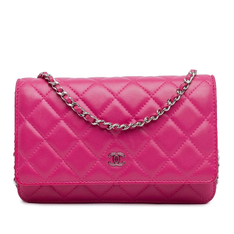 Classic CHANEL bags in modern colors -Chanel CC Quilted Lambskin Wallet On Chain (SHG-CEhNf2)