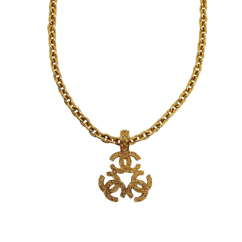 Buy CHANEL luxury jewelry for gifting -Chanel CC Trinity Pendant Necklace (SHG-MTYtf0)