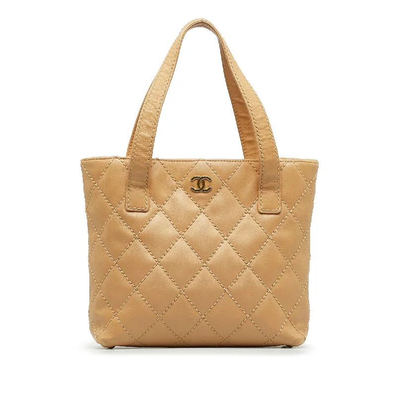 CHANEL bags with bold finishes -Chanel CC Wild Stitch Handbag (SHG-ccsMzT)