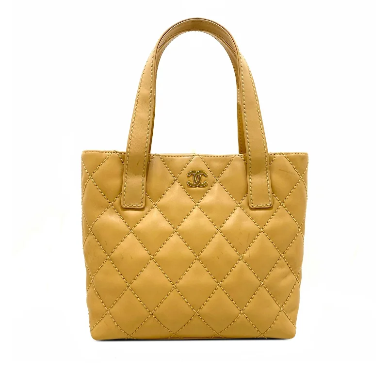 CHANEL bags for everyday elegance -Chanel CC Wild Stitch Lambskin Handbag (SHG-dhxke3)