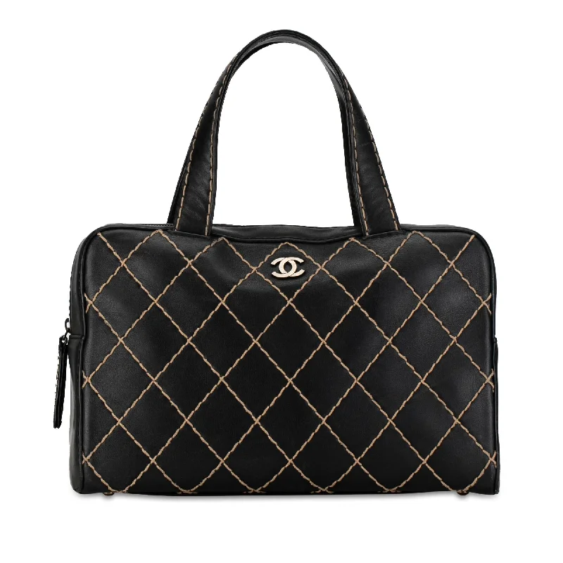 Customizable CHANEL bags for fashionistas -Chanel CC Wild Stitch Lambskin Handbag (SHG-GFLpJL)