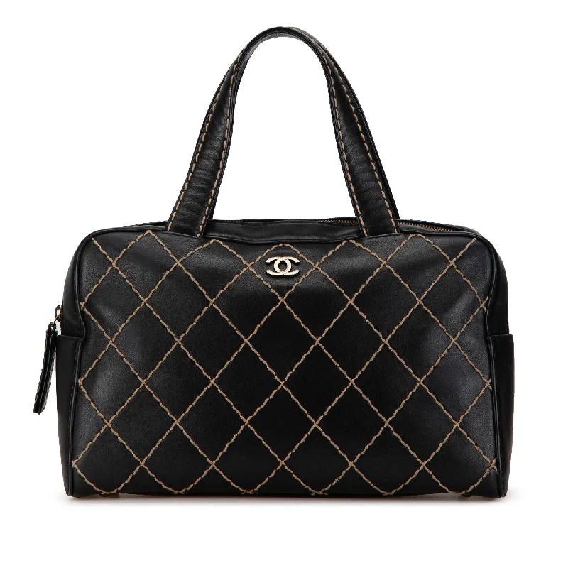 CHANEL bags for chic women -Chanel CC Wild Stitch Lambskin Handbag (SHG-PztZdy)