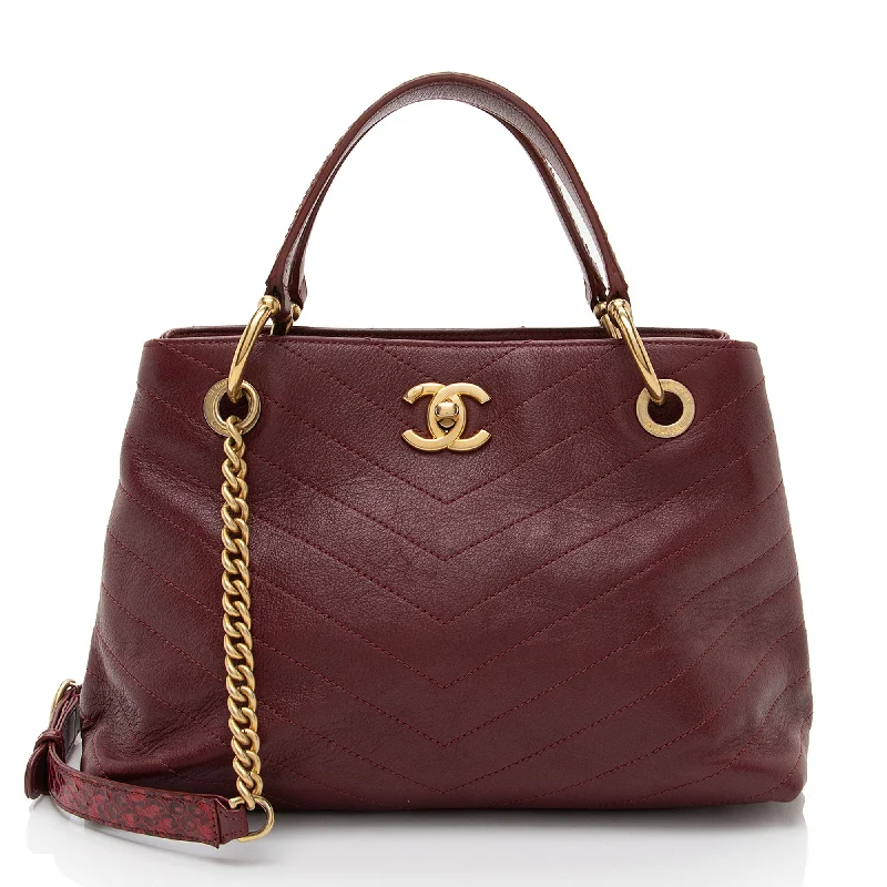 CHANEL bags with elegant clasp -Chanel Chevron Calfskin Python Chic Small Shopping Tote (SHF-9e1Tb9)