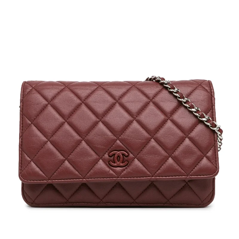 Stylish CHANEL bags with modern appeal -Chanel Classic Lambskin Wallet on Chain (SHG-nYZQLp)