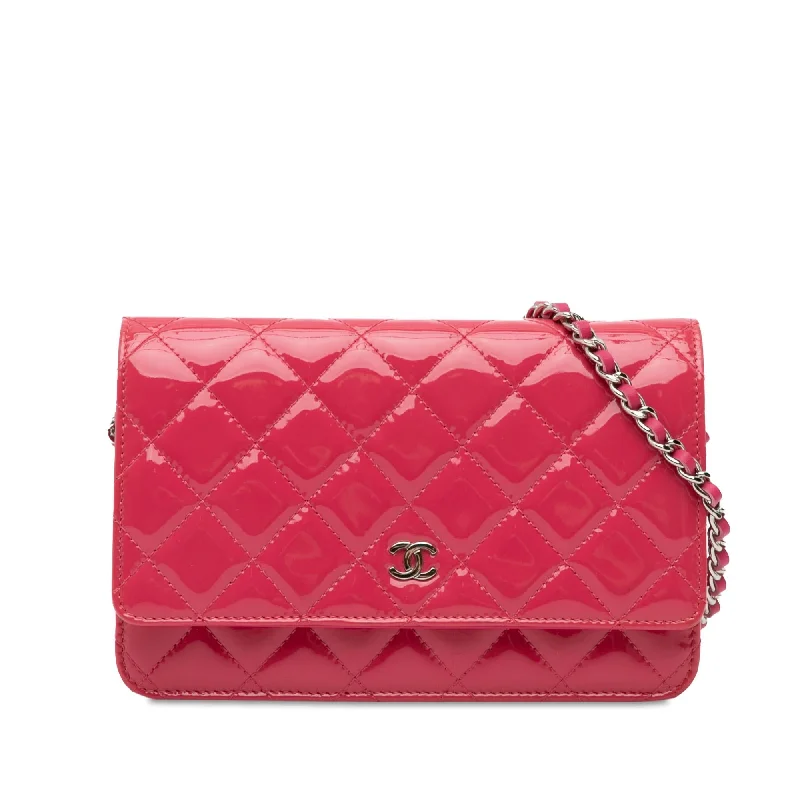 Designer CHANEL bags for formal occasions -Chanel Classic Patent Wallet On Chain (SHG-A2wDHs)