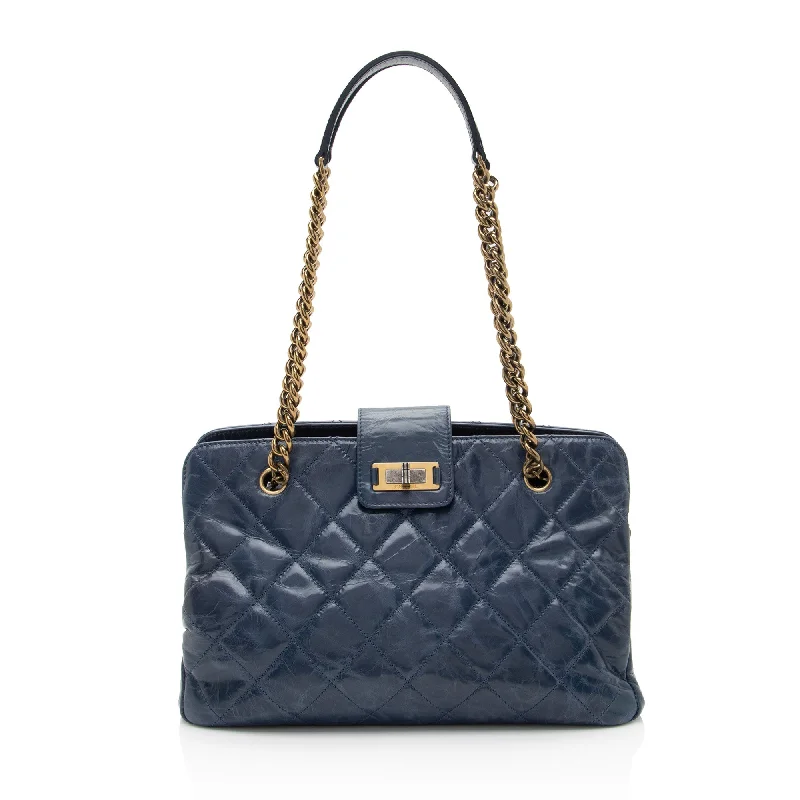 CHANEL Boy bag collection -Chanel Glazed Calfskin Reissue Small Tote (SHF-NdQ2KU)