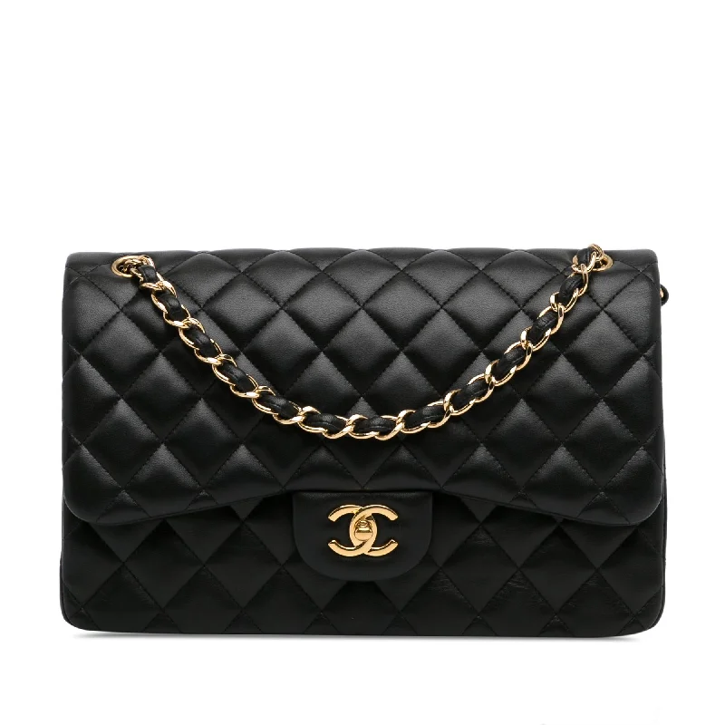 CHANEL bags for collectors and fashionistas -Chanel Jumbo Classic Lambskin Double Flap (SHG-9p8KiG)