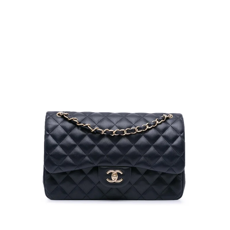 CHANEL double flap bags -Chanel Jumbo Classic Lambskin Double Flap (SHG-byKwiG)