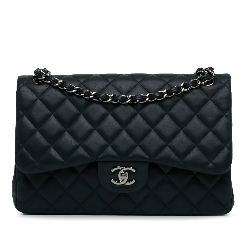 CHANEL bags with bold finishes -Chanel Jumbo Classic Lambskin Double Flap (SHG-uzDCef)