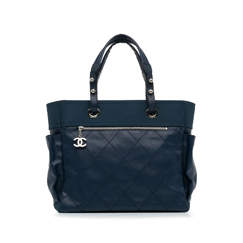 Buy CHANEL bags in exclusive designs -Chanel Large Paris Biarritz Tote (SHG-Eux9Sg)