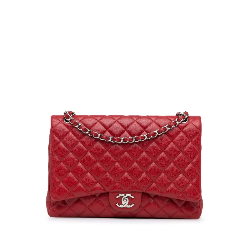 CHANEL bags in various colors -Chanel Maxi Classic Caviar Double Flap (SHG-vQWBwP)