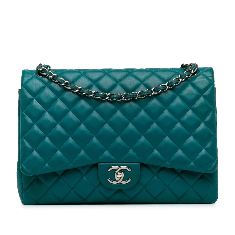 Vintage CHANEL bags for sale -Chanel Maxi Classic Lambskin Double Flap (SHG-6Txhsf)