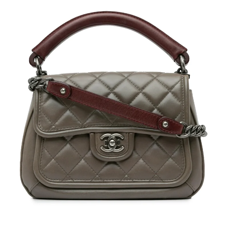 Chanel Medium Calfskin Prestige Flap (SHG-76oR8R)