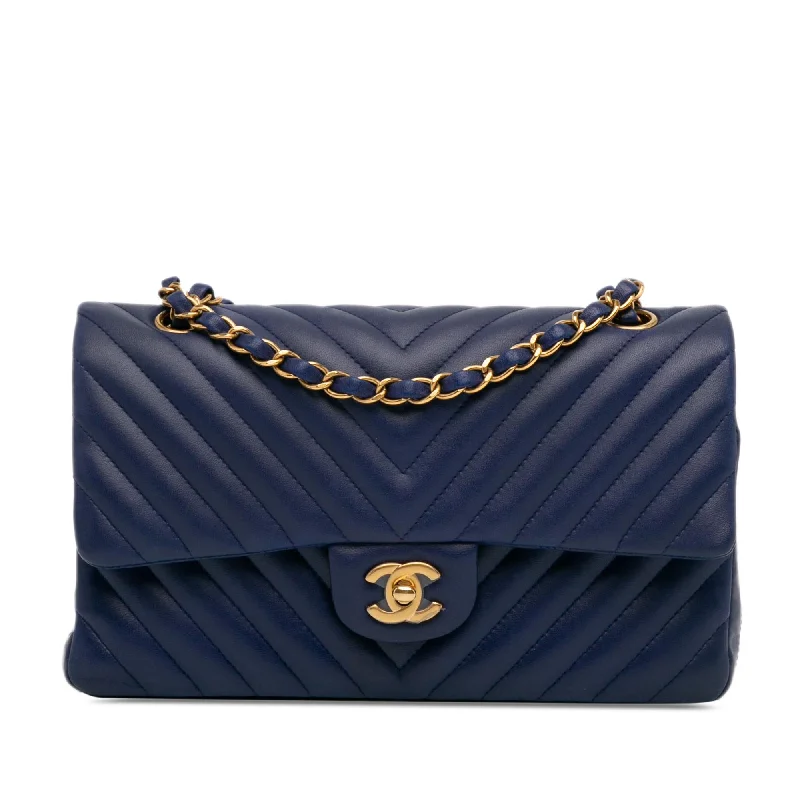 CHANEL Boy bag collection -Chanel Medium Classic Chevron Lambskin Double Flap (SHG-HArZHX)