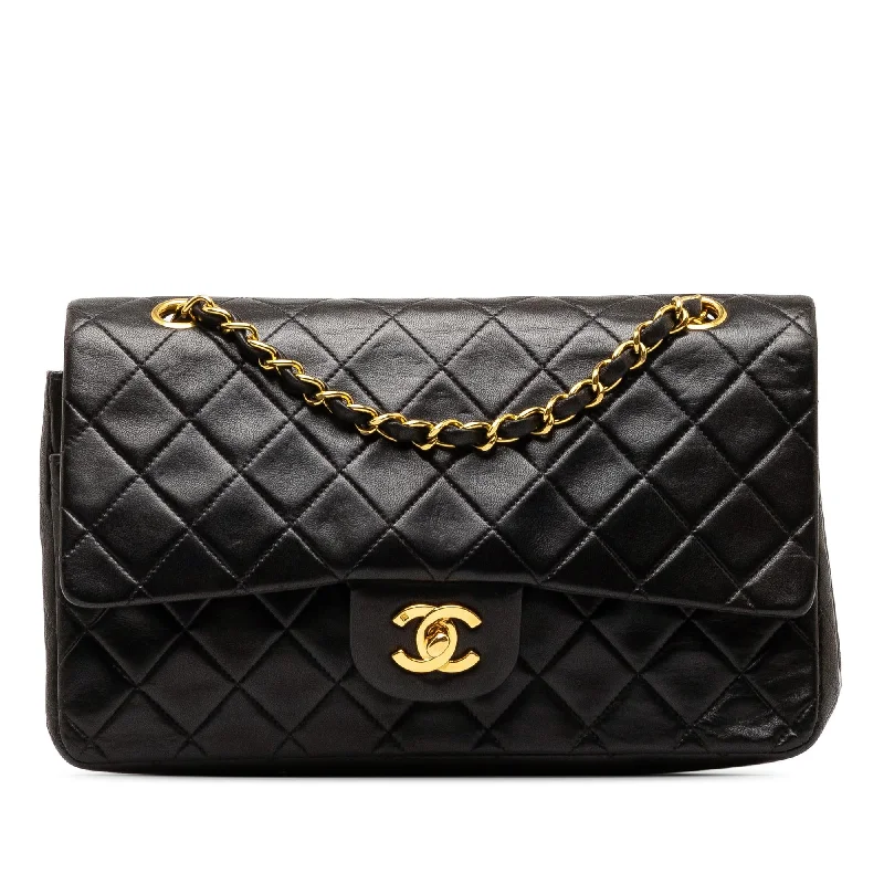 Small CHANEL bags for women -Chanel Medium Classic Lambskin Double Flap (SHG-9q5wHq)