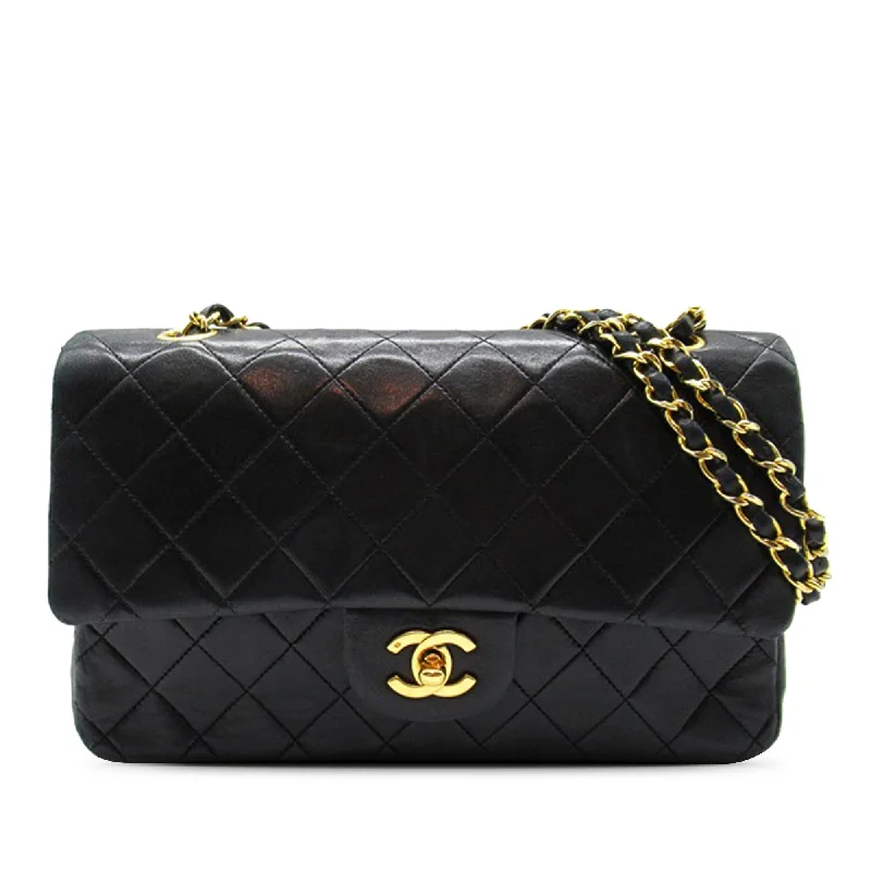 CHANEL bags with detachable pouches -Chanel Medium Classic Lambskin Double Flap (SHG-rOp0wC)