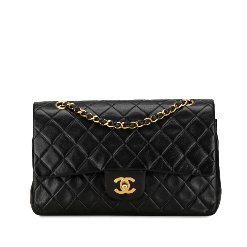 CHANEL bags with elegant chain straps -Chanel Medium Classic Lambskin Double Flap (SHG-Waqtih)