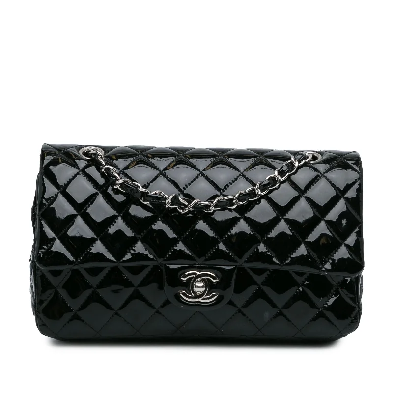 CHANEL bag with chain and leather combo -Chanel Medium Classic Patent Double Flap (SHG-RxvttZ)