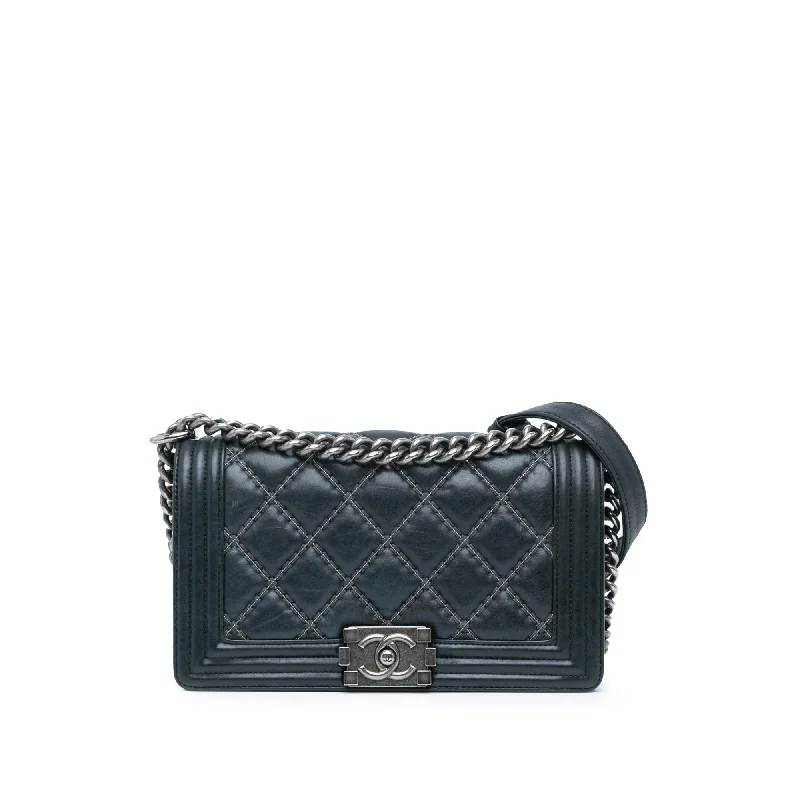 Chanel Medium Iridescent Calfskin Double Stitch Boy Flap (SHG-MO8ajX)