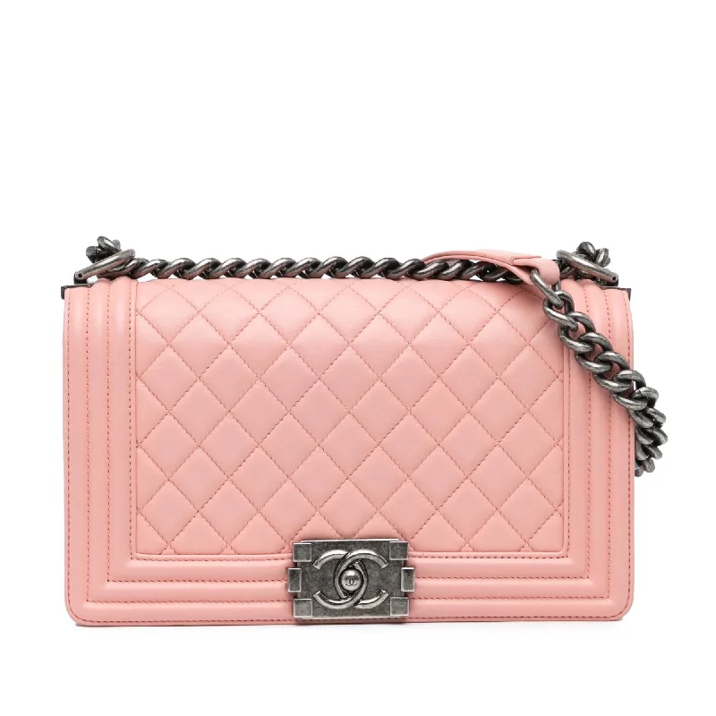 Chanel Medium Lambskin Boy Flap (SHG-Vca7fg)