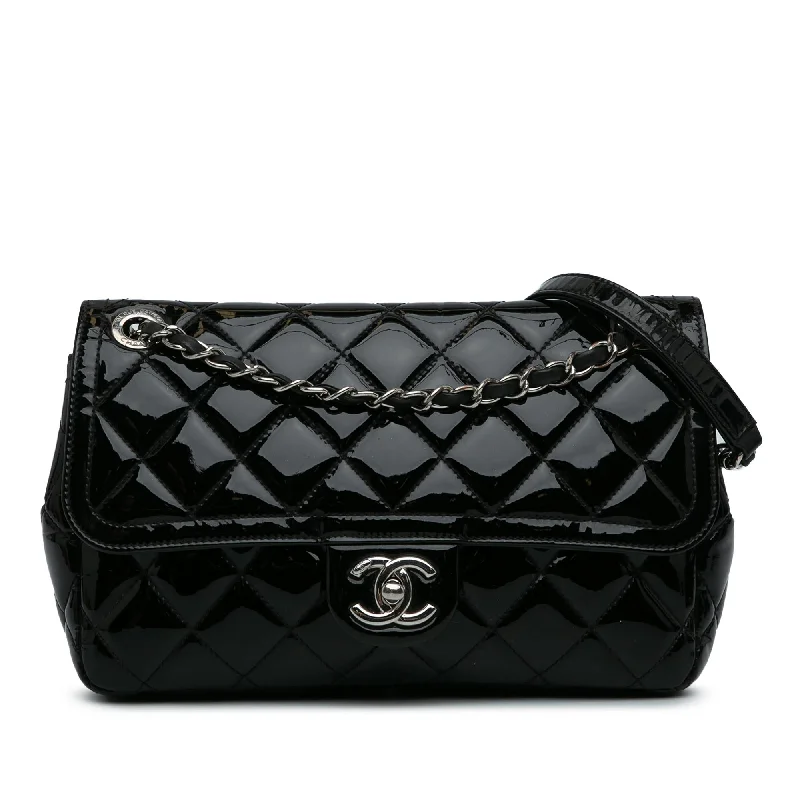 Chanel Medium Patent Coco Shine Flap (SHG-jeEdZZ)