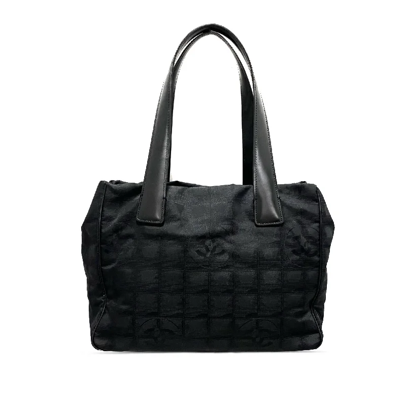 Buy CHANEL bags in exclusive colors -Chanel New Travel Line Tote (SHG-e9VRGA)