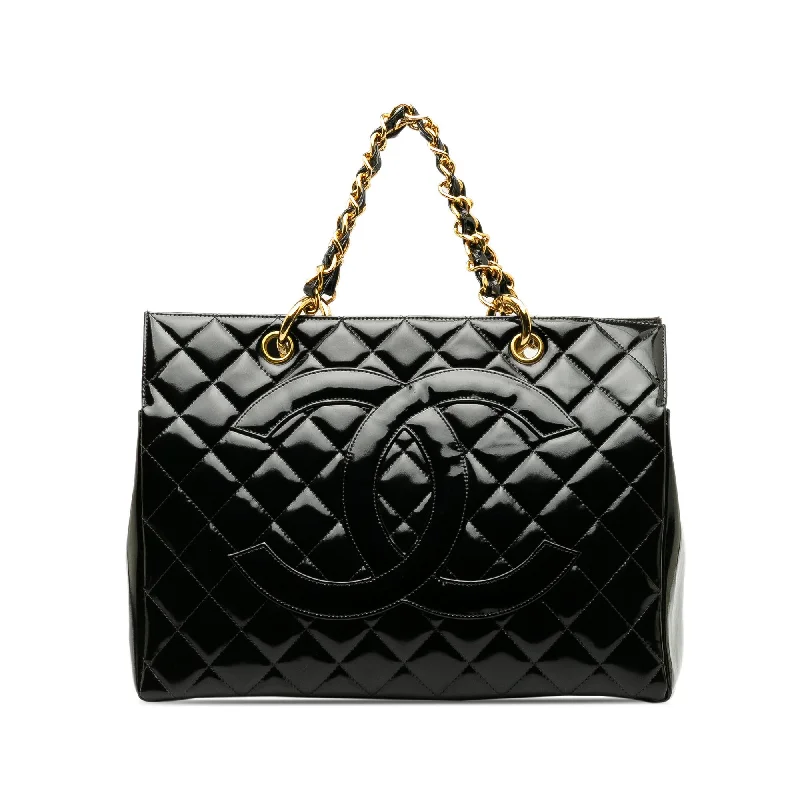 CHANEL bags with chain details -Chanel Patent Grand Shopping Tote (SHG-QBf2Cd)