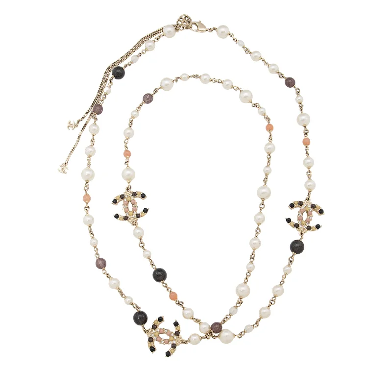 CHANEL jewelry with floral details -Chanel Pearl Crystal CC Long Necklace (SHF-l0h3vl)