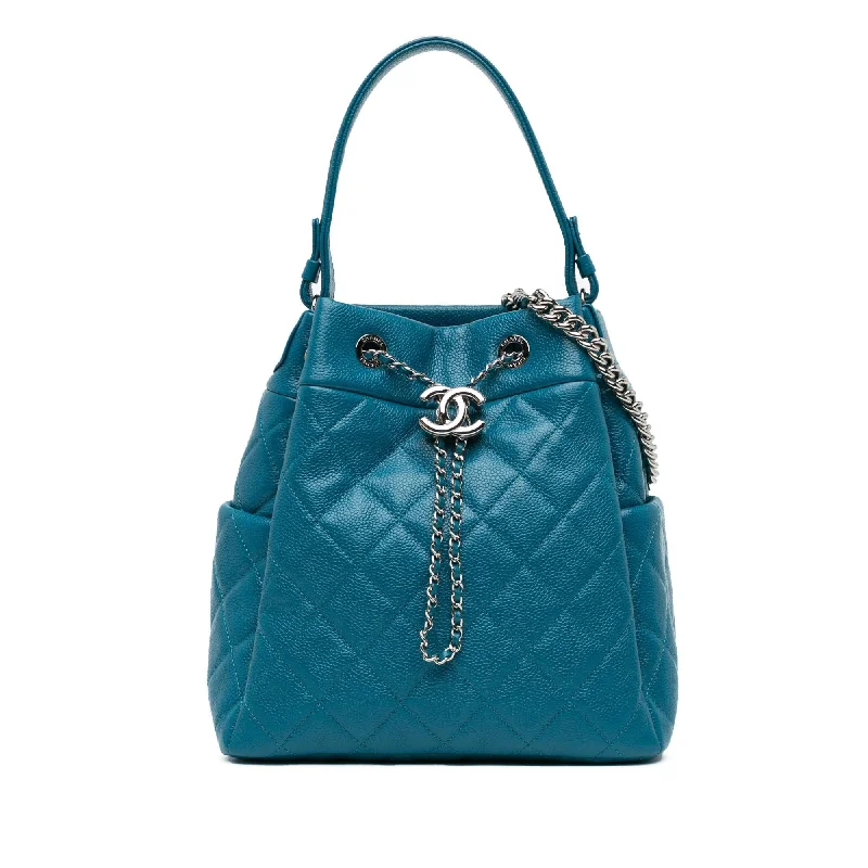 Chanel Quilted Caviar Drawstring Chain Bucket Bag (SHG-jhFetp)