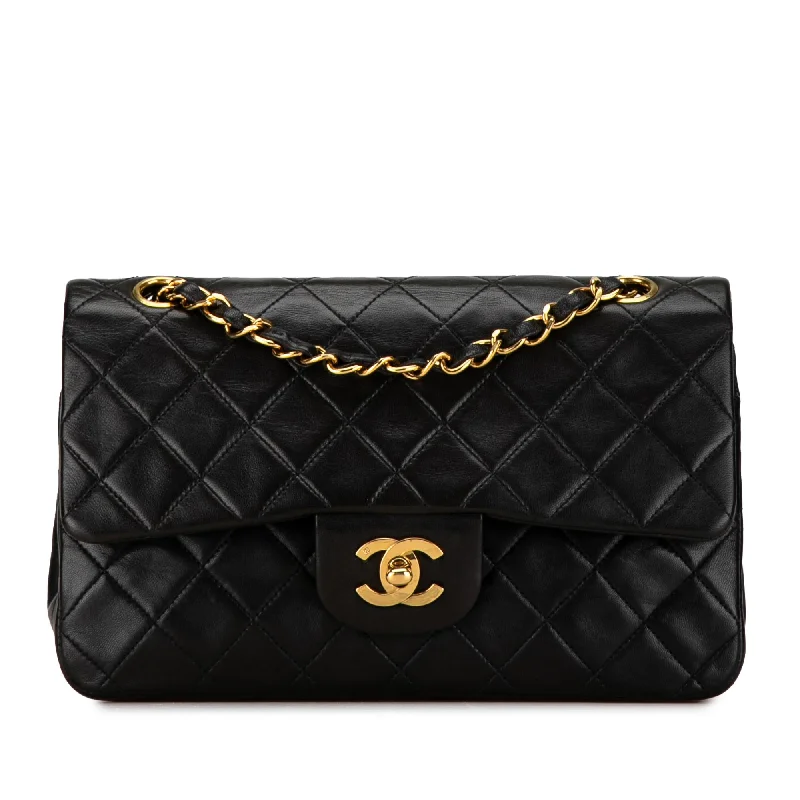 CHANEL bags with double compartment -Chanel Small Classic Lambskin Double Flap (SHG-FgW8Qu)