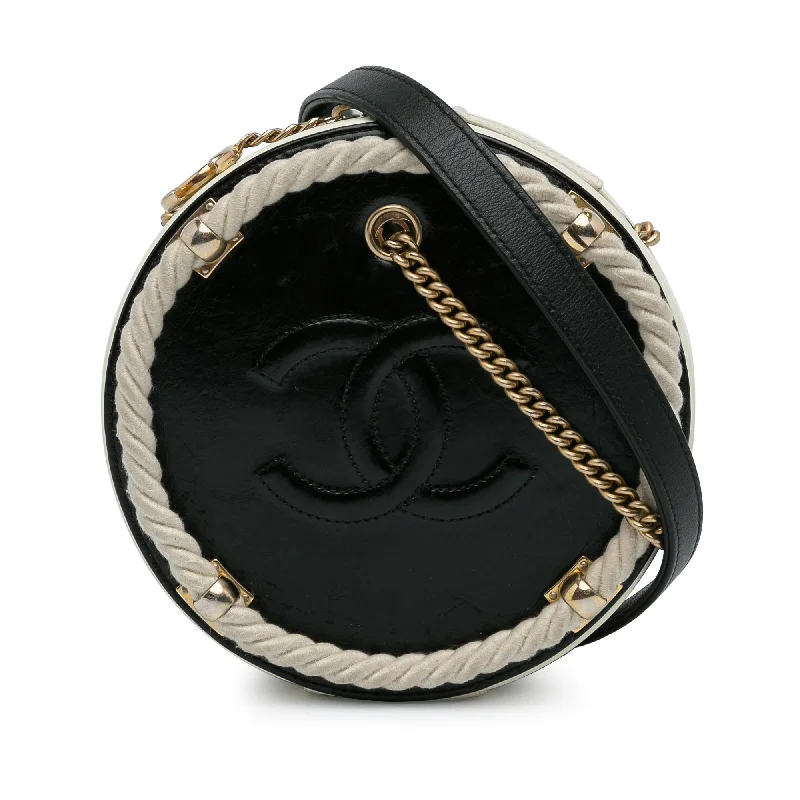 Stylish CHANEL bags for luxury lovers -Chanel Small En vogue Round Crossbody (SHG-sr6Be6)