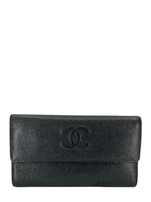 Popular CHANEL bags for fashion lovers -CHANEL Timeless CC Long Caviar Snap Wallet