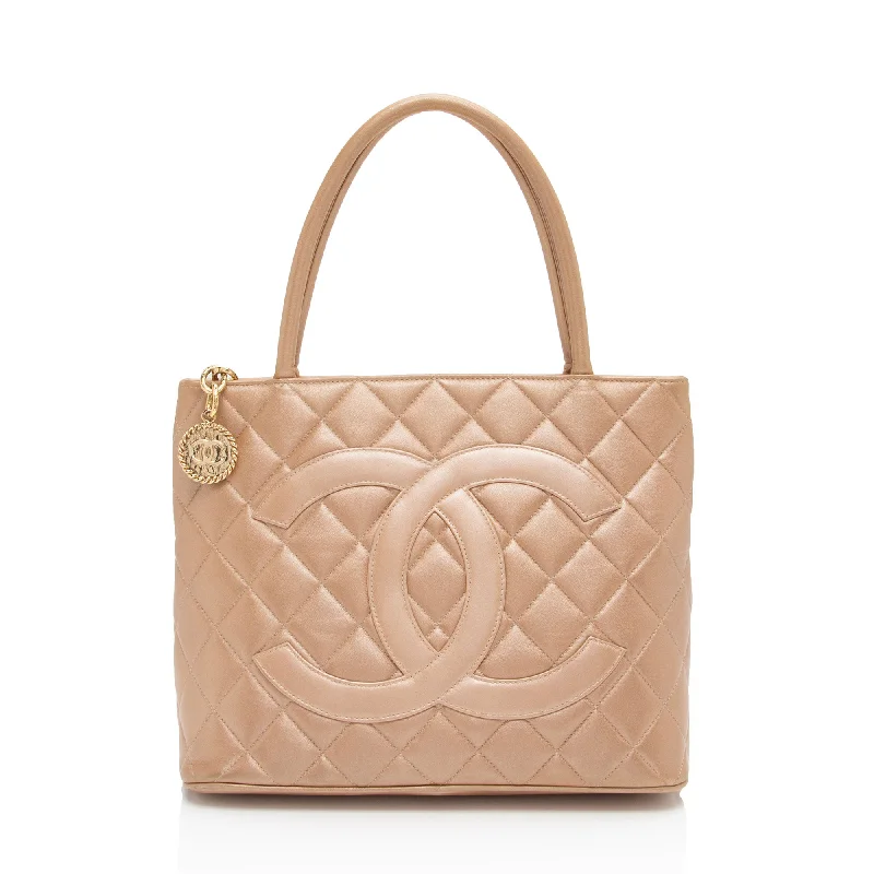 Authentic CHANEL bags -Chanel Vintage Lambskin Medallion Tote (SHF-rUIzq2)