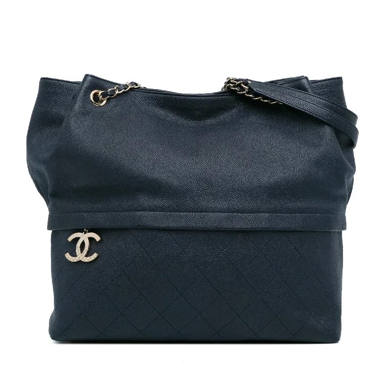 CHANEL bags for professional women -Chanel Zip and Carry Shopping Tote (SHG-DcefDx)