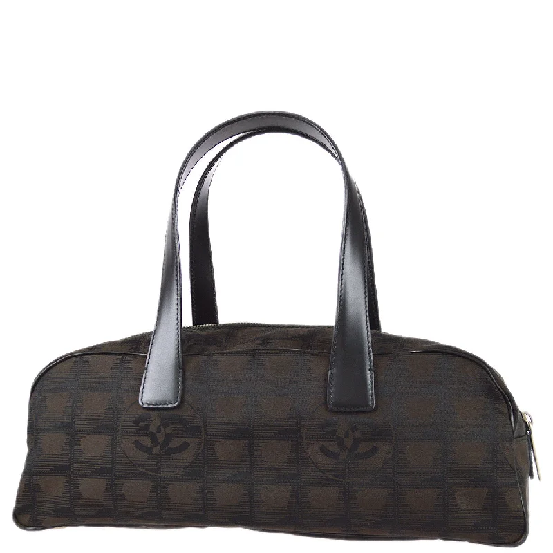 Exclusive CHANEL bags for stylish women -Chanel 2004-2005 New Travel Line Handbag Brown