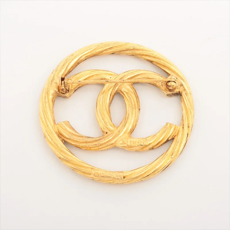 Buy CHANEL brooches with crystal embellishments -Chanel Coco Logo Brooch Yellow Gold Costume Jewellery