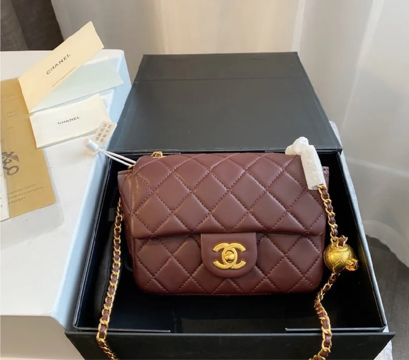 CHANEL bags with leather lining -Burgundy Chanel woman handbag