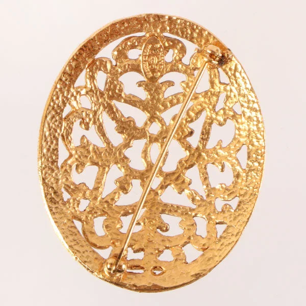 CHANEL gold-tone jewelry collection -CHANEL 1991 Made Oval Cutout Cc Mark Design Brooch