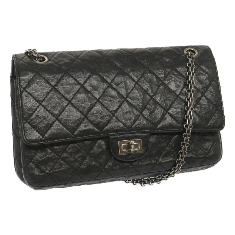 CHANEL bag with lambskin leather -CHANEL 2.55 Matelasse Chain Bag Aged Calfskin Black A37586 CC  67618A