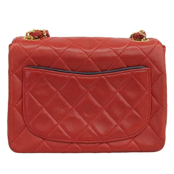 CHANEL bags with elegant chain straps -CHANEL Around 1990 Made Bicolor Straight Flap Chain Bag Mini Red/Navy