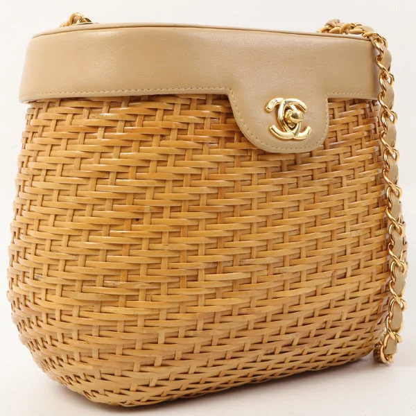 Vintage CHANEL bags for sale -Chanel Around 1998 Made Rattan Turn-Lock Basket Chain Bag Beige